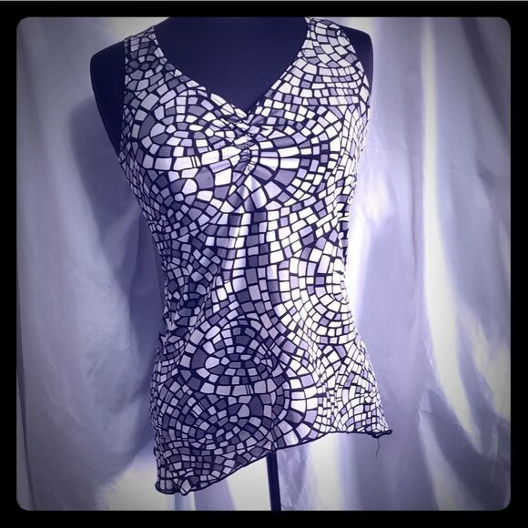 Suzie In The City Tops - Suzie in the City Sleeveless Blouse sz small